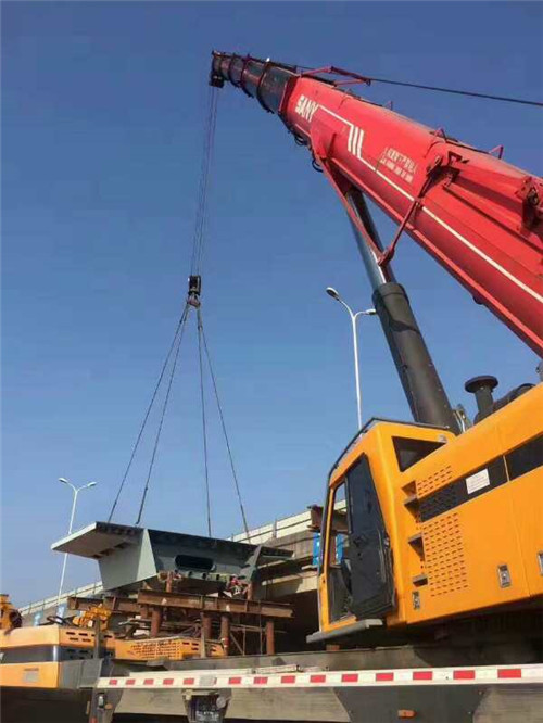 瑞丽市浅谈起重机吊钩的作业速度