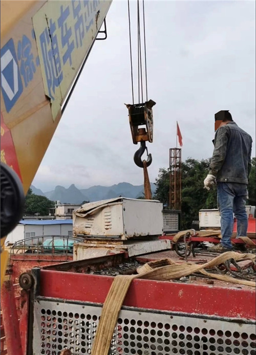 瑞丽市大件吊装搬运设备常用的施工手势信号解答