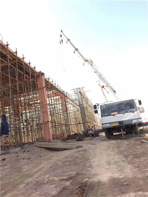 瑞丽市吊车作业的安全注意事项有哪些？